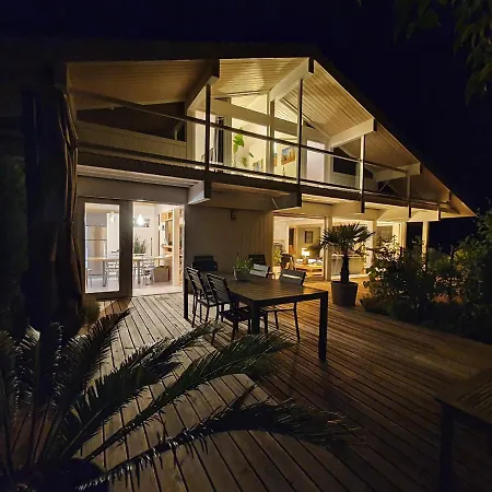 Panoramique: Lakeside Luxury By Lla Selections * Doussard