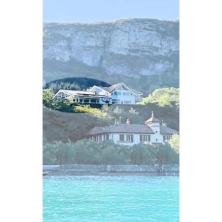 Panoramique: Lakeside Luxury By Lla Selections * Doussard